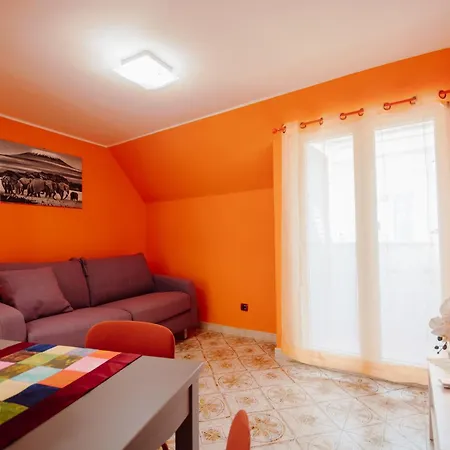 Queen Elena Apartament Civitavecchia